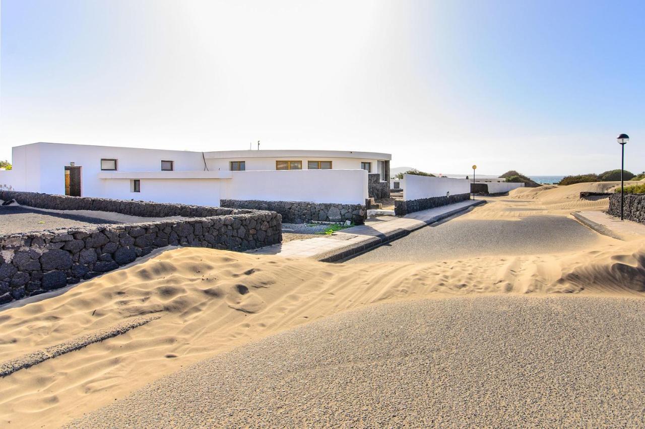 Famara Beach Apt ภายนอก รูปภาพ
