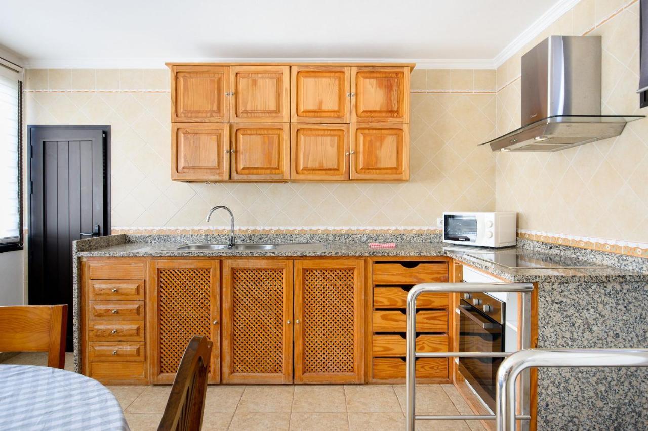Famara Beach Apt ภายนอก รูปภาพ